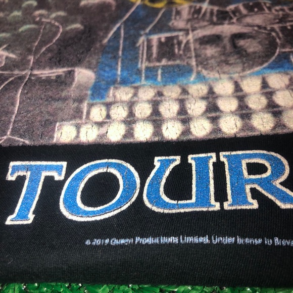 Queen 2019 Print Band Roc Tee Size XL - Picture 2 of 3